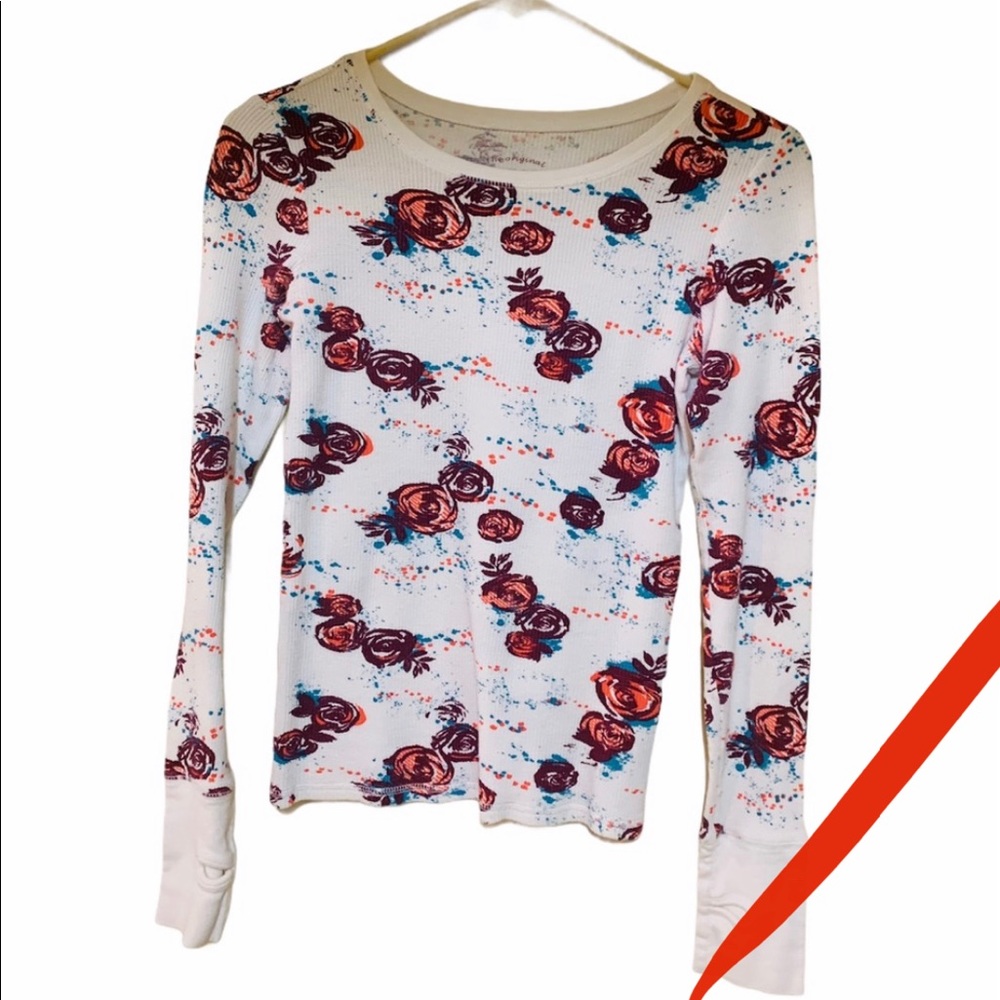 Long sleeve thermal shirt w/ thumb holes